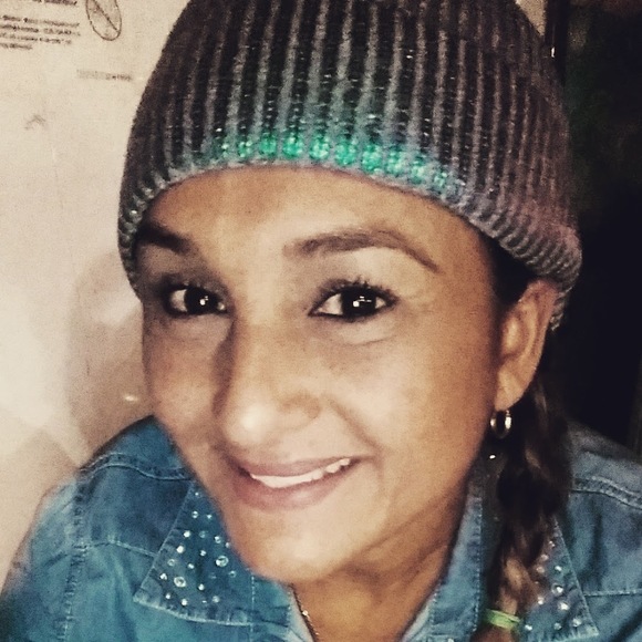 Meet your Posher, Yadira - Picture 1 of 1